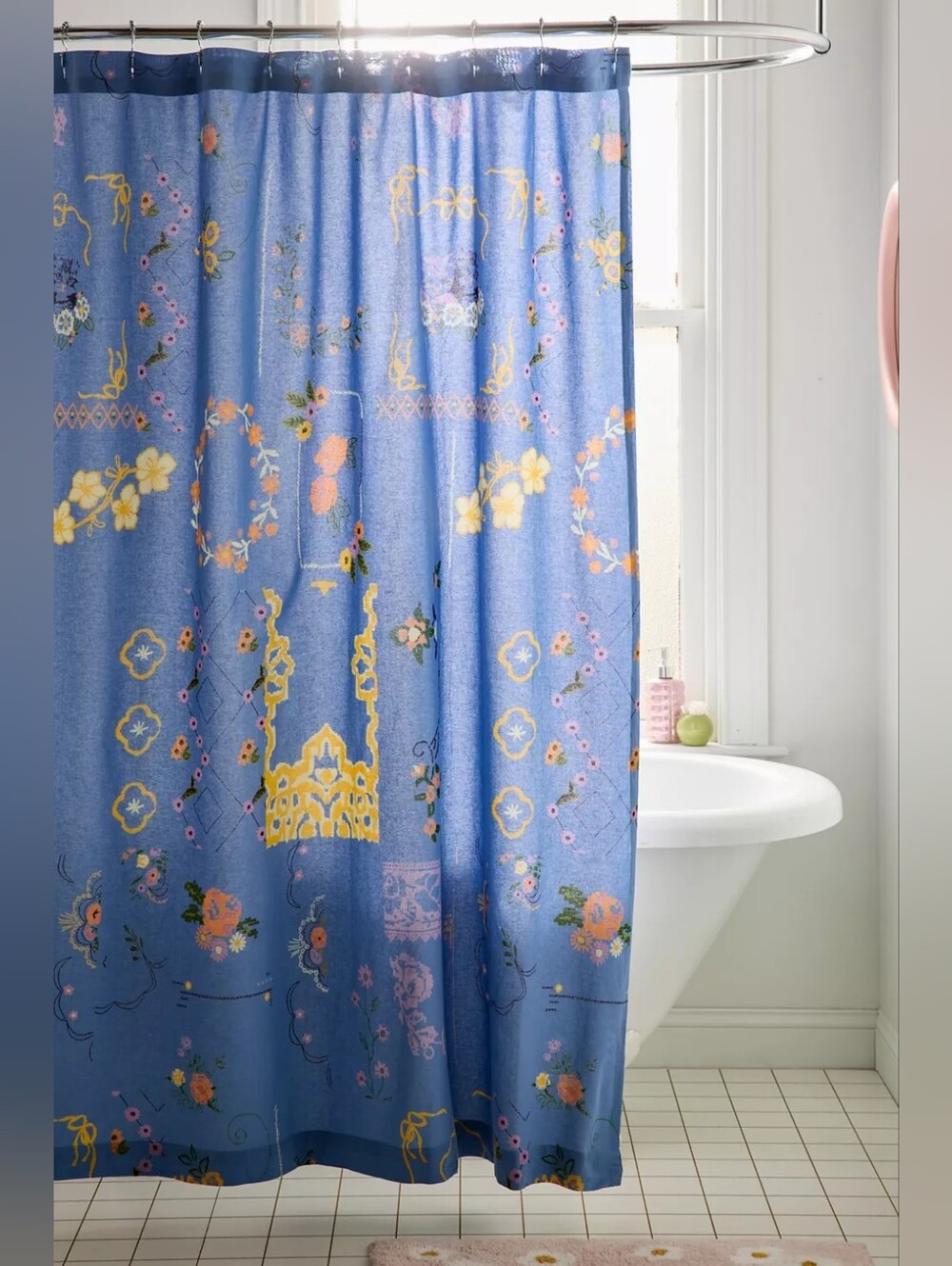 ❣️🪷NIB Urban Outfitters UO Home Irene Hankies Patterned Shower Curtain 72x72"🌙